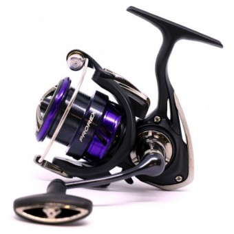 Катушка безынерционная Daiwa 18 Prorex X LT 4000-C
